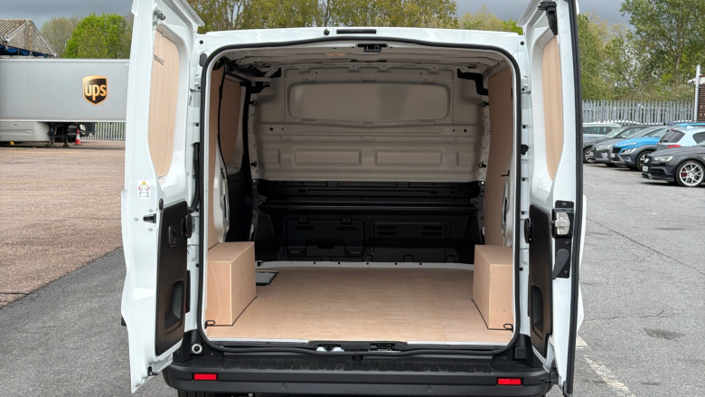 Renault Trafic Swb Diesel SL30 Blue dCi 130 Advance [Safety] Van